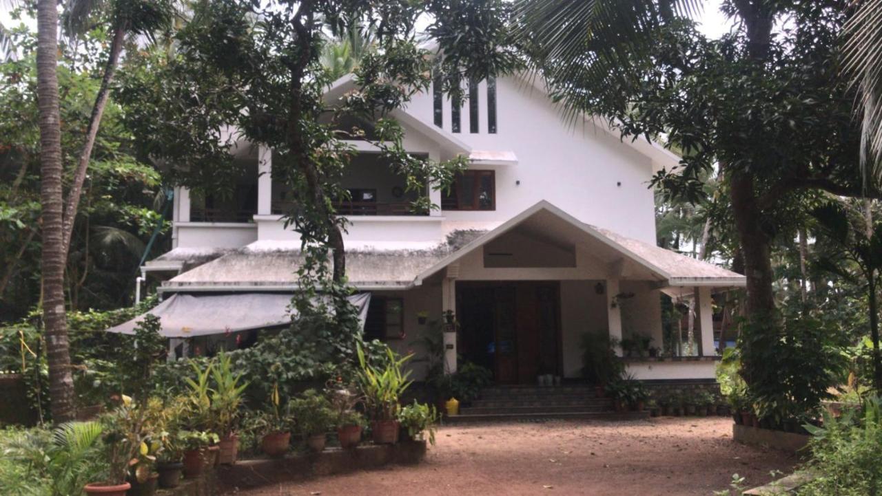 Shruthi'S Aarohi-Nature'S Retreat Mulappilangad Экстерьер фото